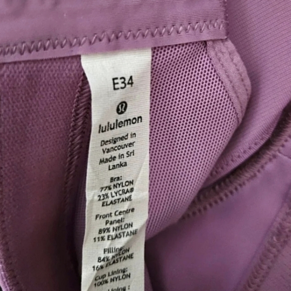 Lululemon TaTa Tamer Sports Bra - Picture 16 of 16
